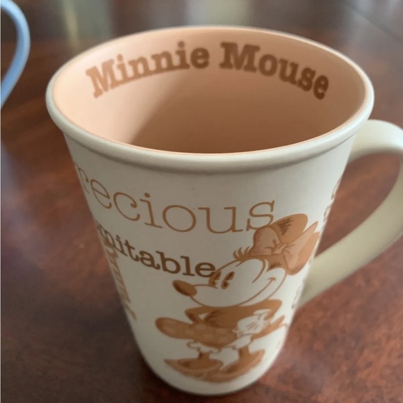 2 Walt Disney World Minnie & Mickey Mouse Coffee Mugs Adjectives Smart Sweet - Picture 8 of 8